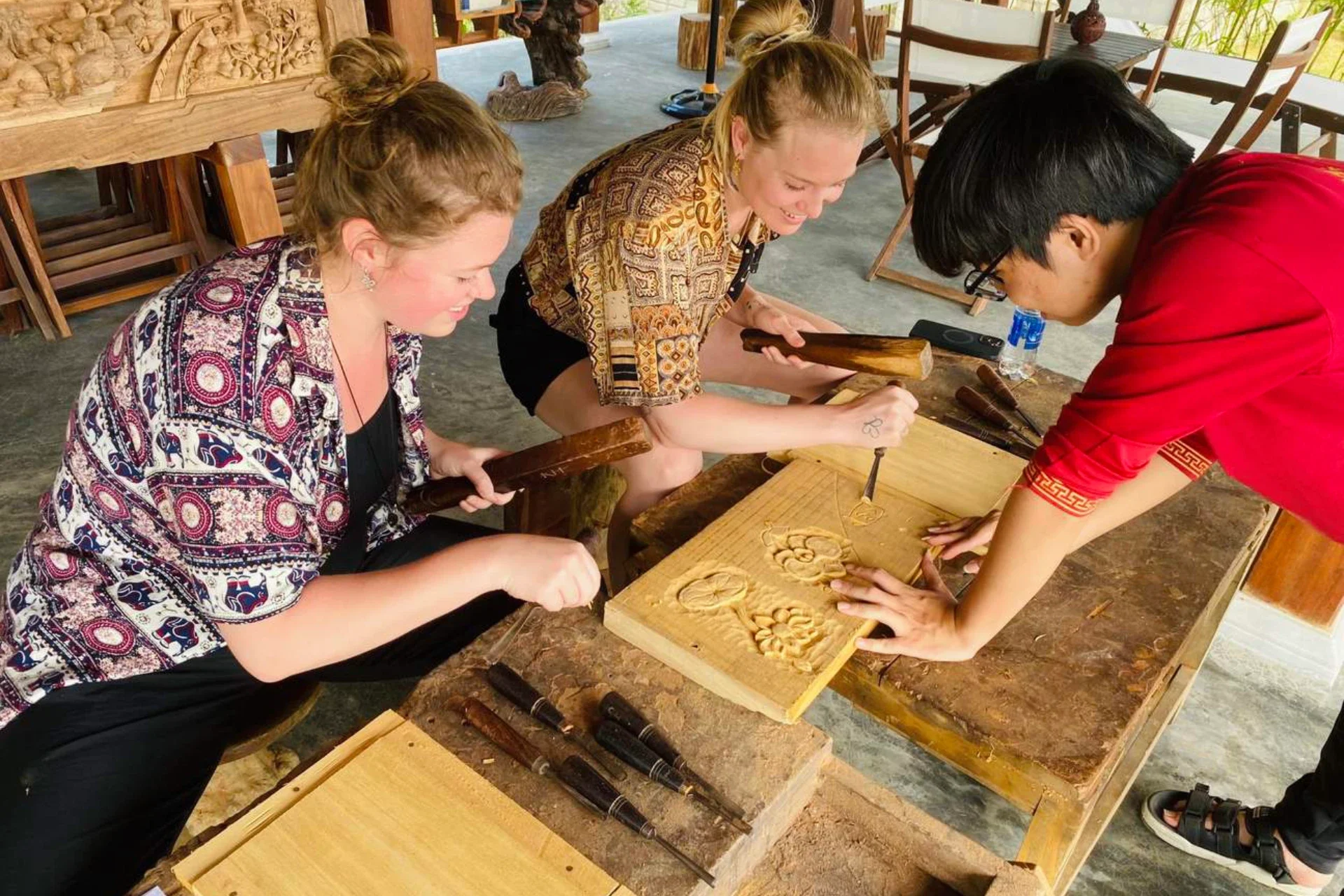 3-HourWoodCarvingClasswithLocalArtistinHoiAn 3-HourWoodCarvingClasswithLocalArtistinHoiAn