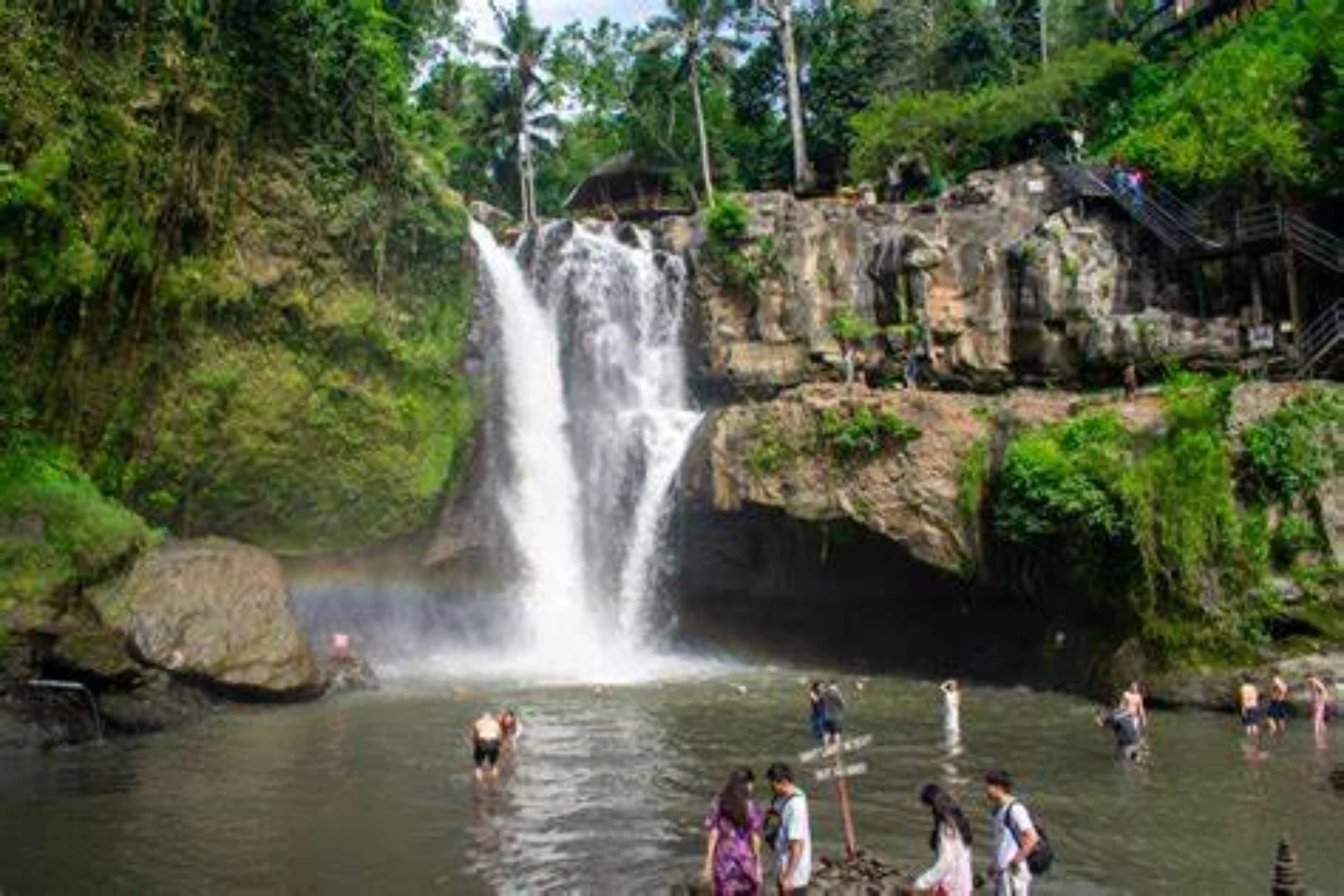 Tegenungan Waterfall